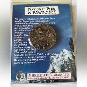 Badlands National Parks Battle of Wounded Knee Bronze Medallion Medal Vintage